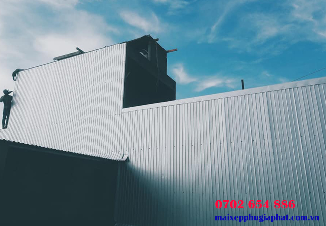 đ&oacute;ng t&ocirc;n chống thấm quảng ng&atilde;i